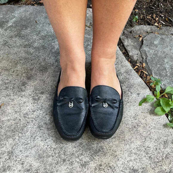 Michael Kors Black Leather Slide  Loafer Mules Shoes, Size 7 - Picture 1 of 11